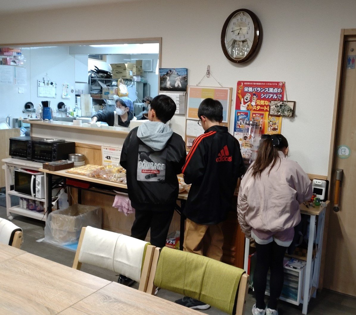 子ども食堂カフェ北野2.jpg